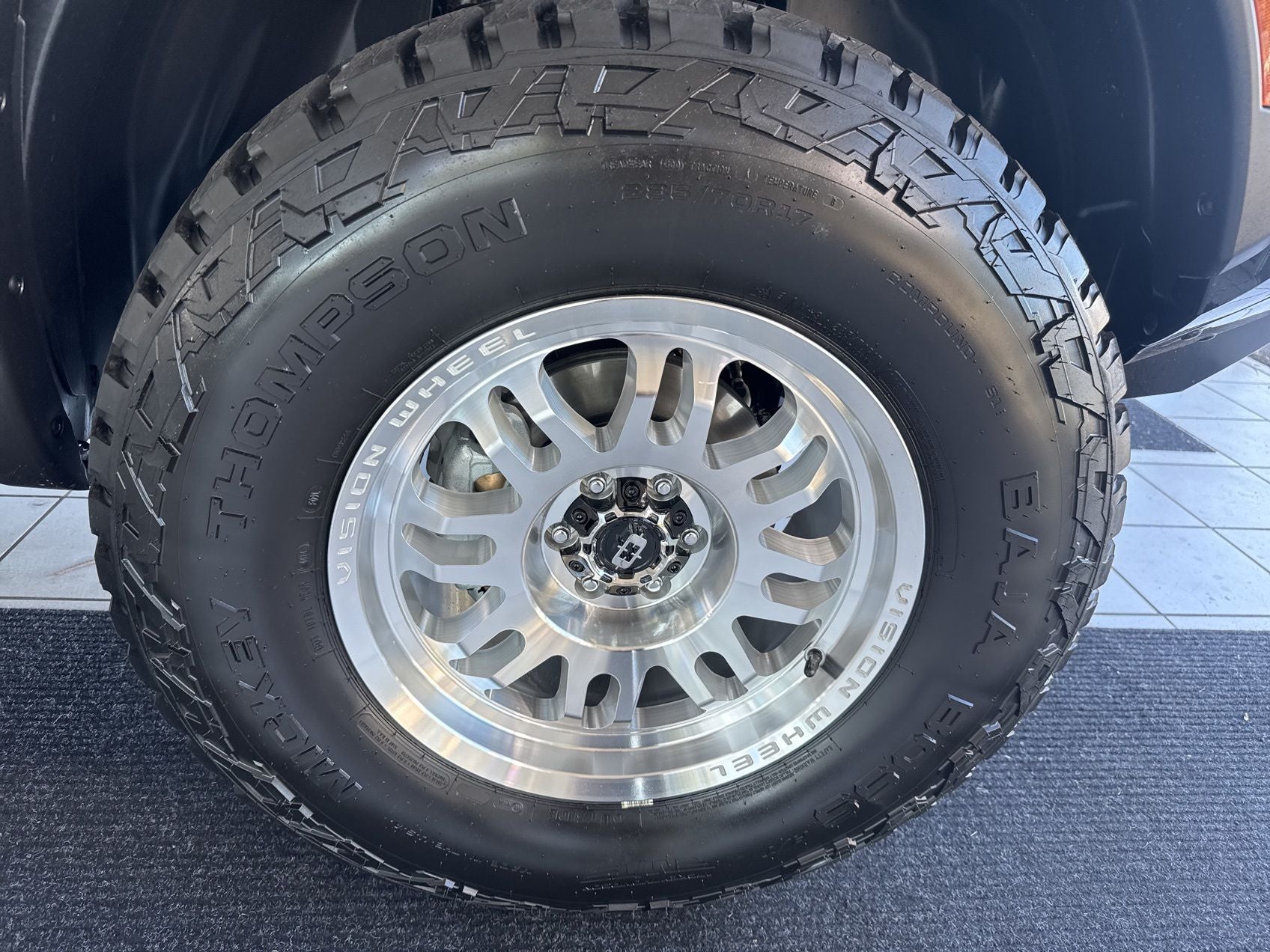 2025 Nissan Frontier PRO-4X 33'' ALL TERRAIN TIRES 17'' WHEELS, TINT