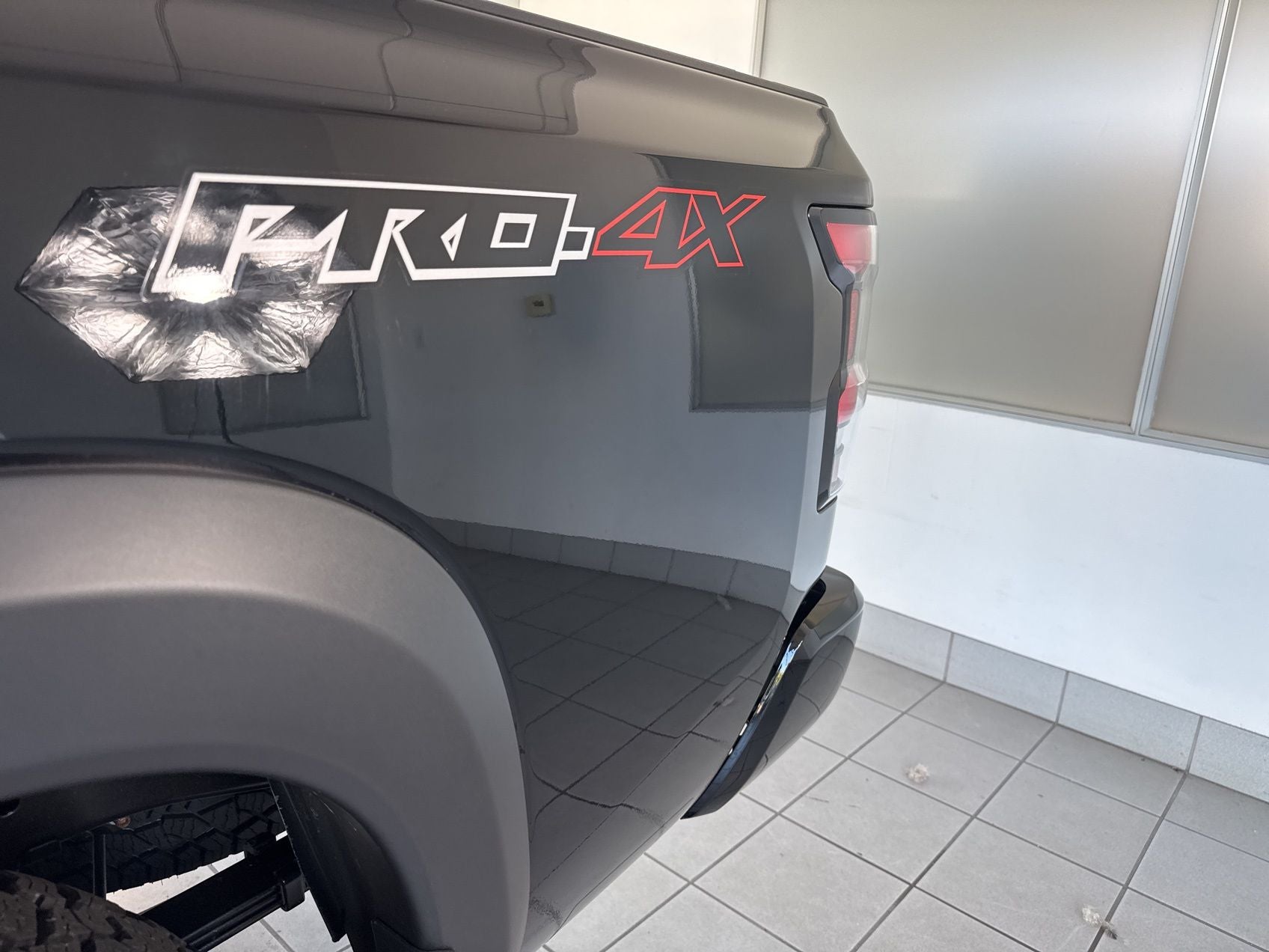 2025 Nissan Frontier PRO-4X 33'' ALL TERRAIN TIRES 17'' WHEELS, TINT