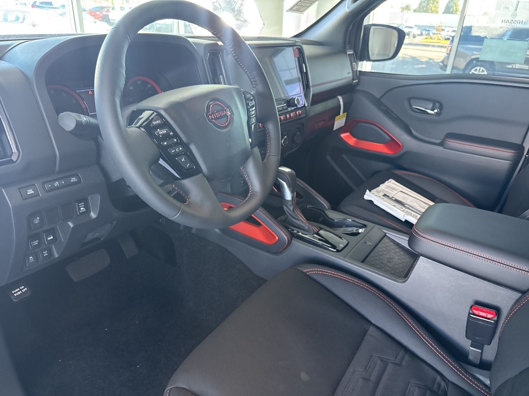 2025 Nissan Frontier PRO-4X 33'' ALL TERRAIN TIRES 17'' WHEELS, TINT