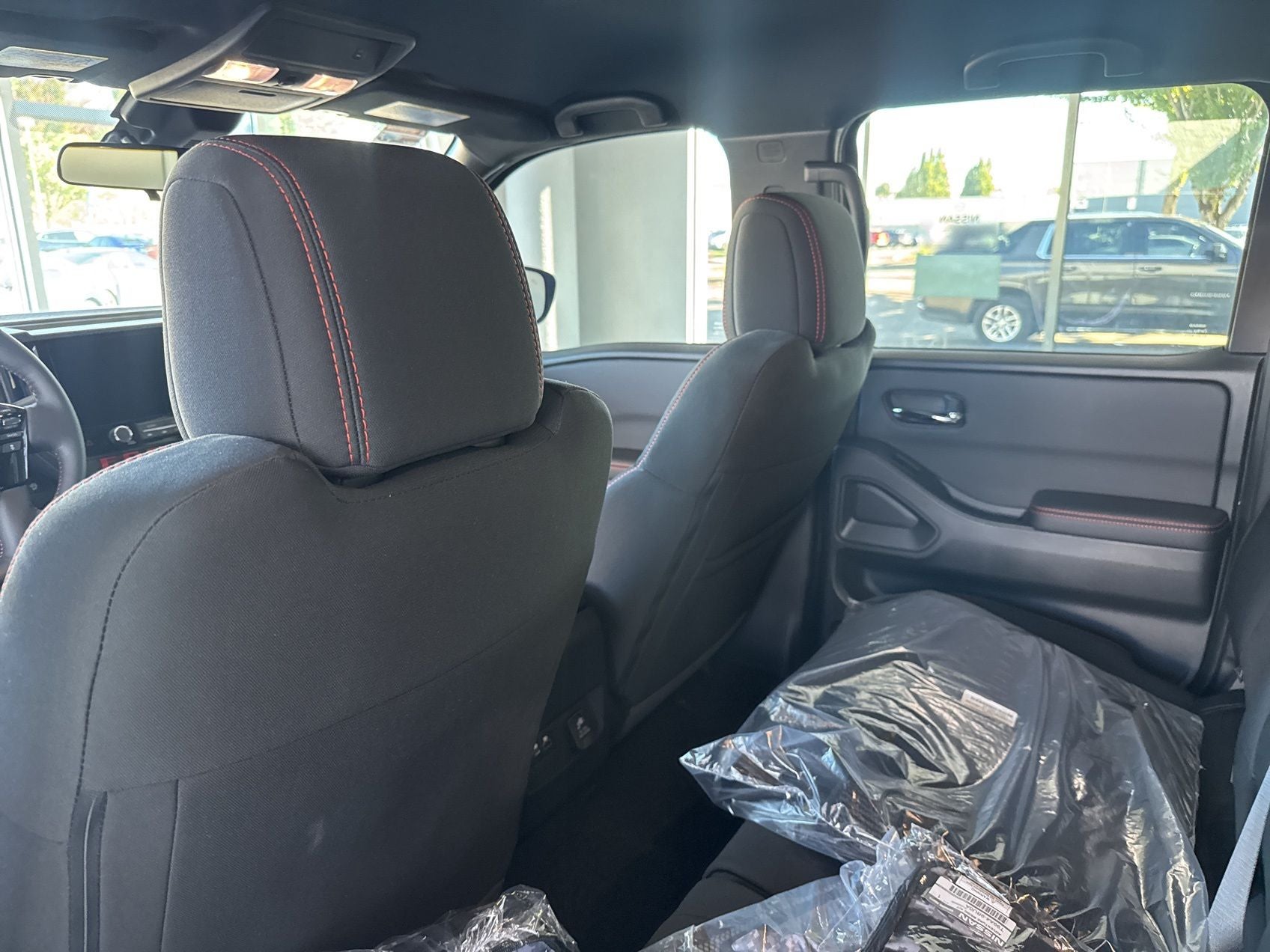 2025 Nissan Frontier PRO-4X 33'' ALL TERRAIN TIRES 17'' WHEELS, TINT