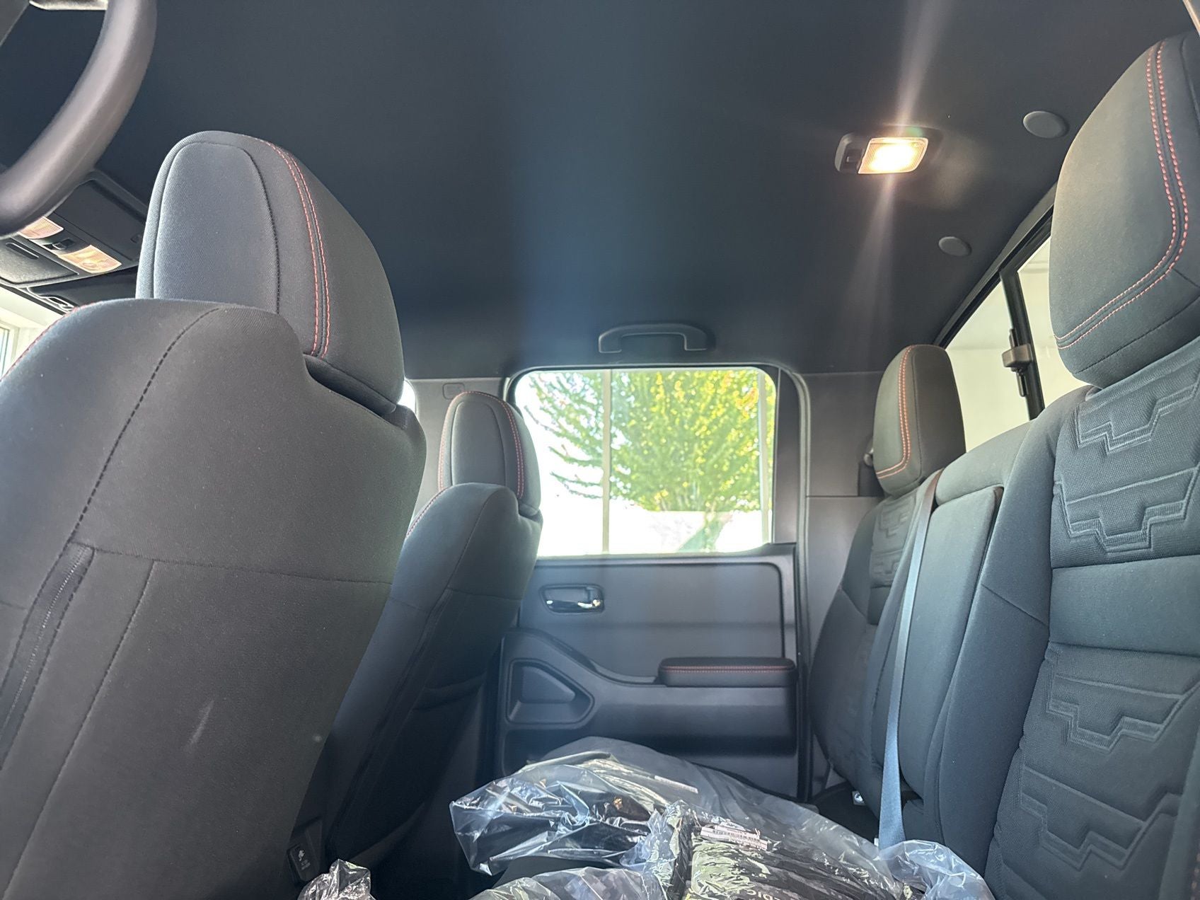 2025 Nissan Frontier PRO-4X 33'' ALL TERRAIN TIRES 17'' WHEELS, TINT