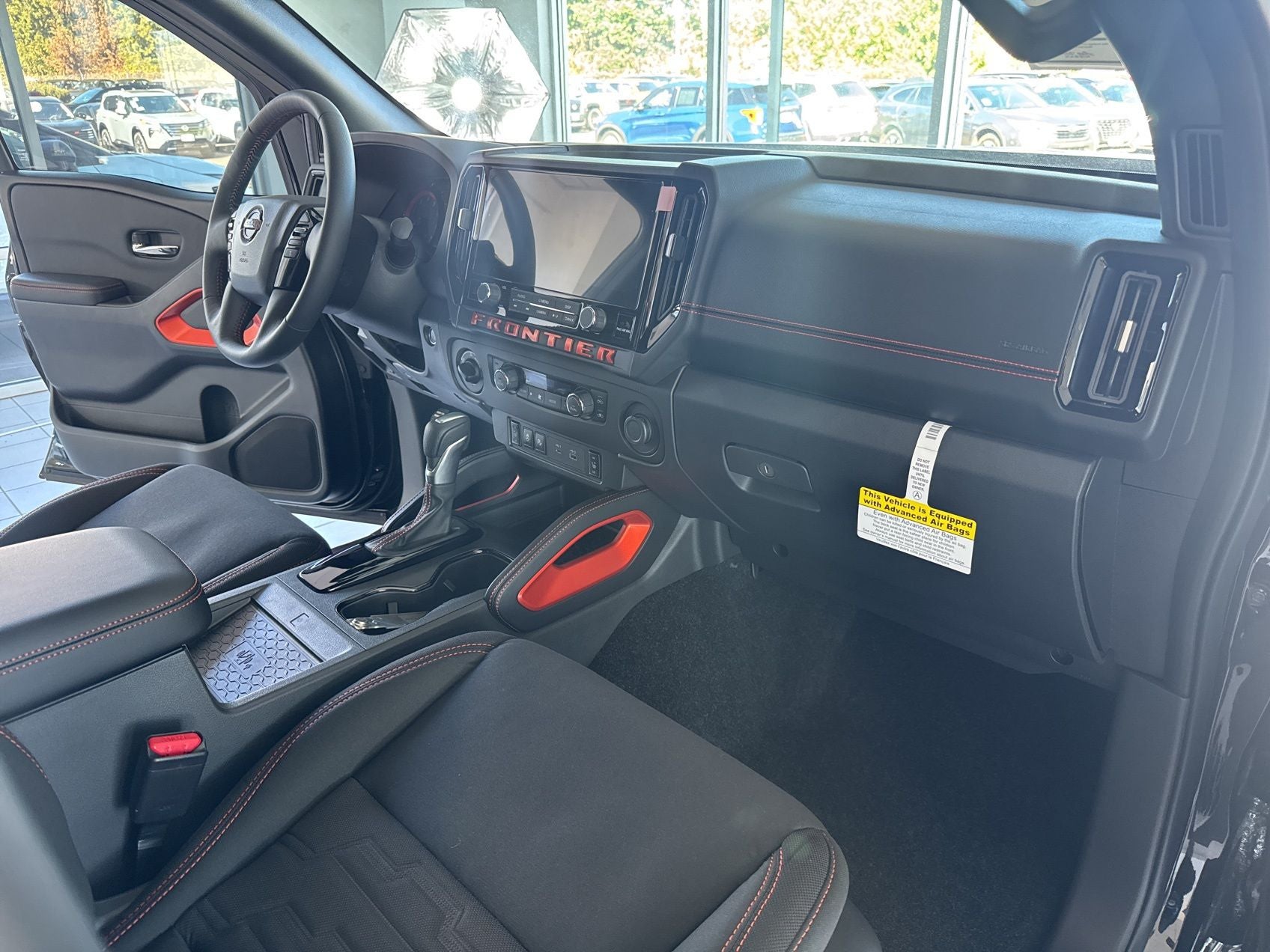 2025 Nissan Frontier PRO-4X 33'' ALL TERRAIN TIRES 17'' WHEELS, TINT