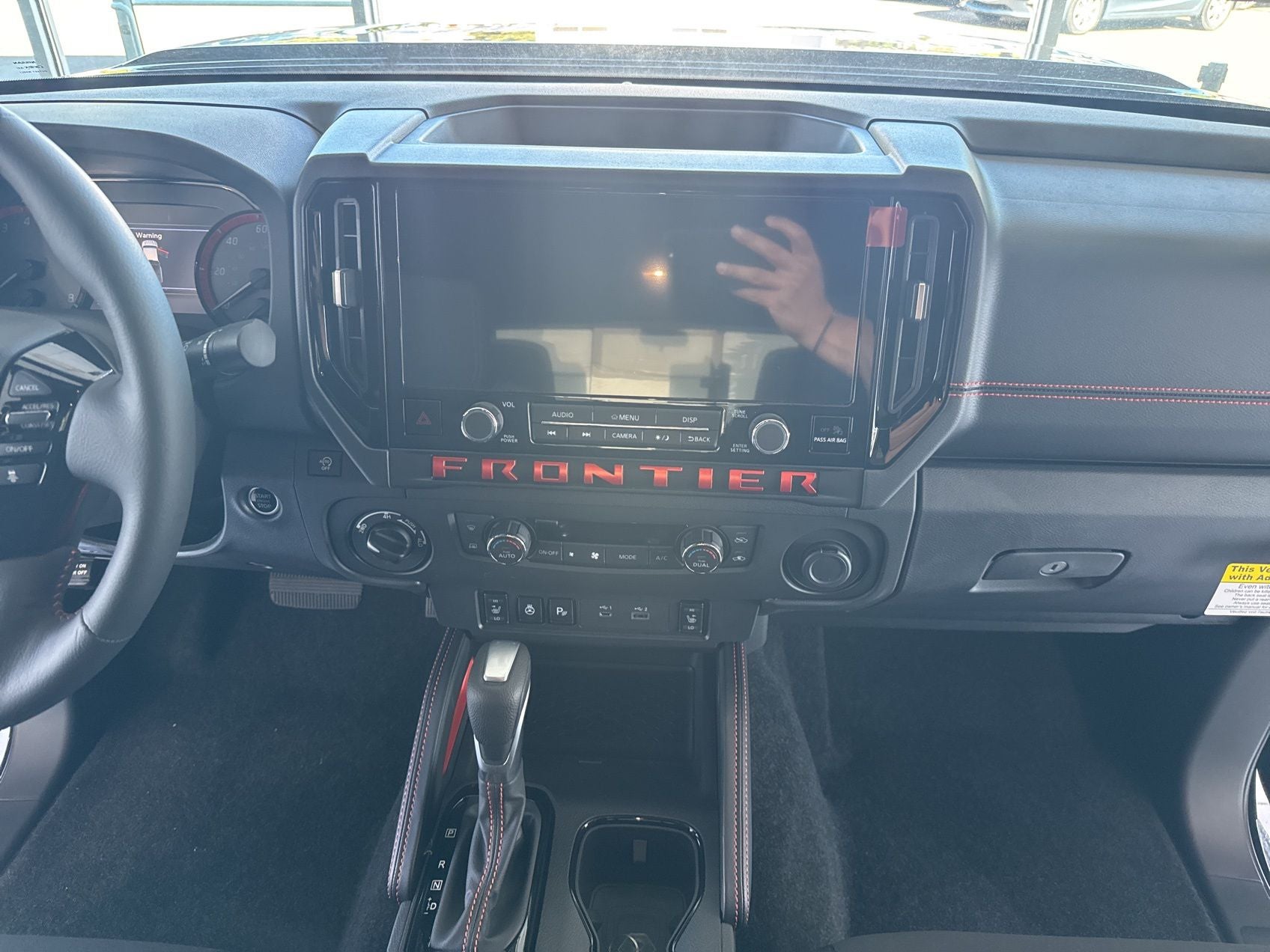 2025 Nissan Frontier PRO-4X 33'' ALL TERRAIN TIRES 17'' WHEELS, TINT