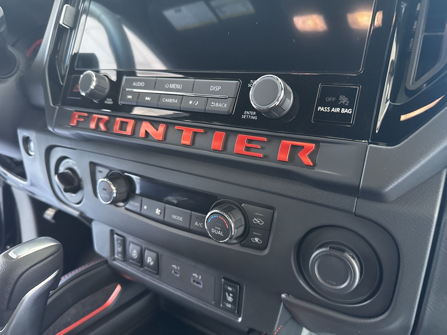 2025 Nissan Frontier PRO-4X 33'' ALL TERRAIN TIRES 17'' WHEELS, TINT