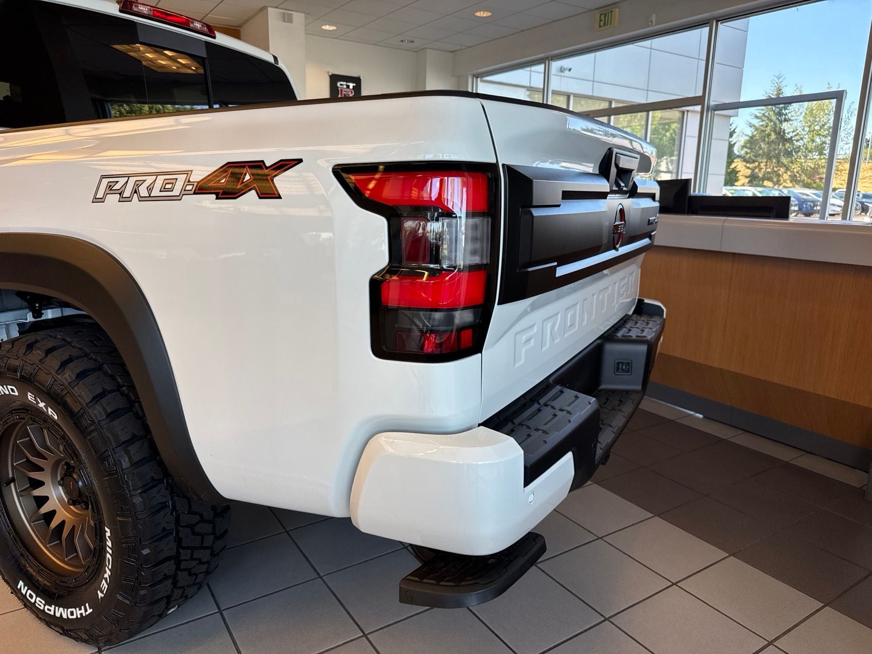 2026 Nissan Frontier PRO-4X 2'' LIFT 17 WHEELS TINT & TAIL PIPE