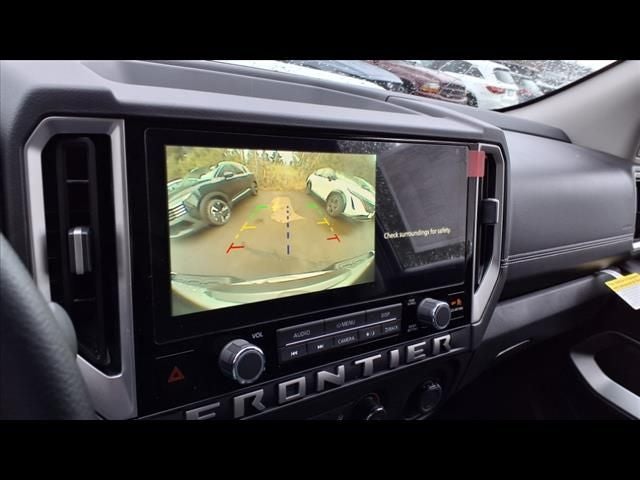 2025 Nissan Frontier SV