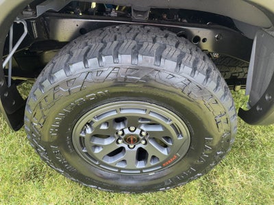 2026 Nissan Frontier PRO-4X 2.3" LIFT NISMO RACK 17 TIRES