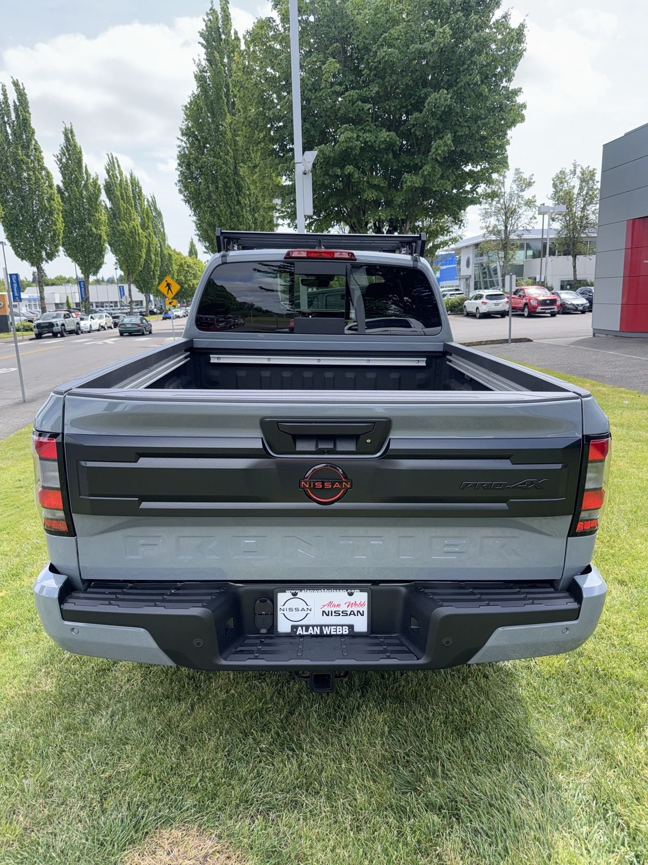 2026 Nissan Frontier PRO-4X 2.3" LIFT NISMO RACK 17 TIRES
