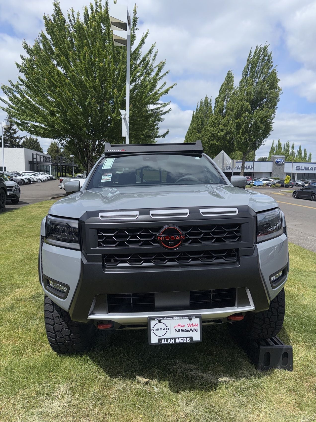 2026 Nissan Frontier PRO-4X 2.3" LIFT NISMO RACK 17 TIRES