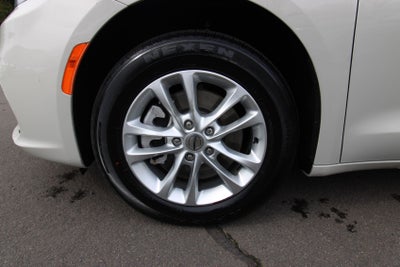 2021 Chrysler Pacifica Touring