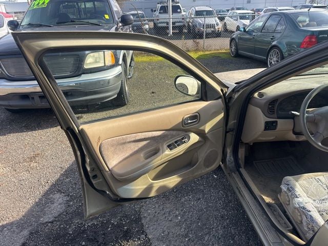 2002 Nissan Sentra GXE