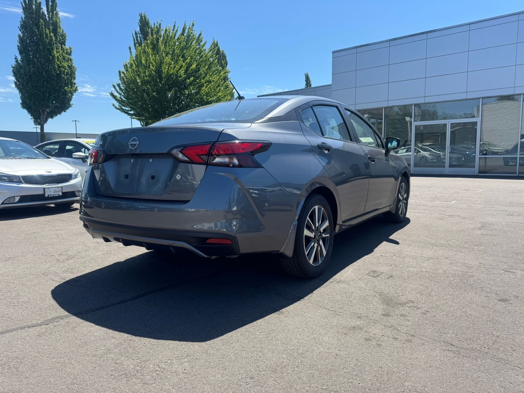 2025 Nissan Versa 1.6 S