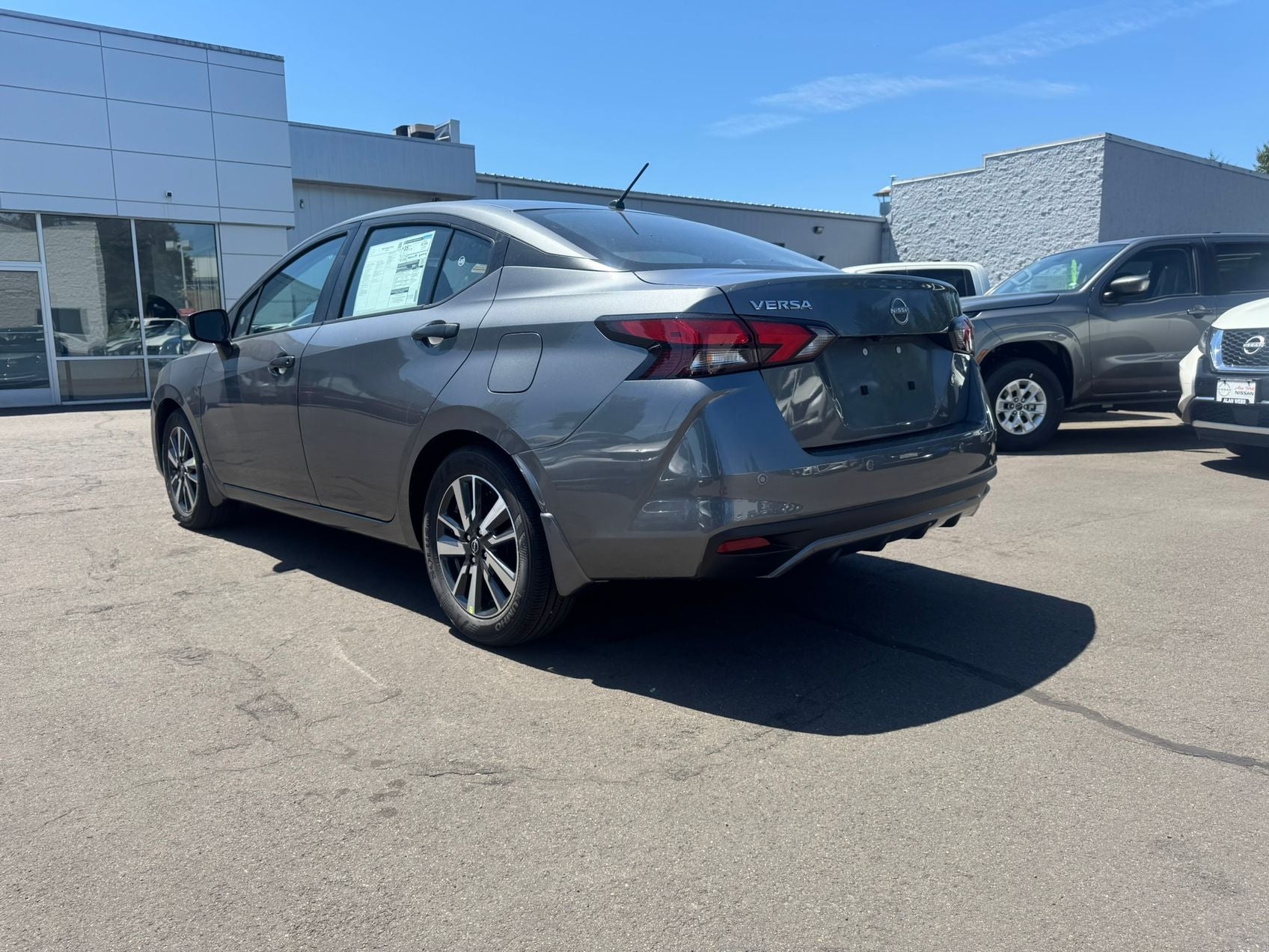 2025 Nissan Versa 1.6 S