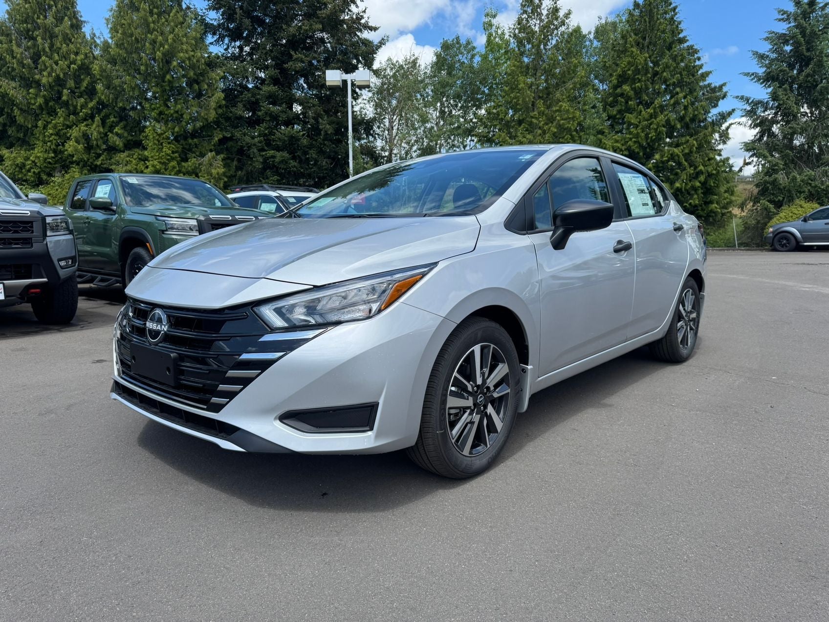 2025 Nissan Versa 1.6 S