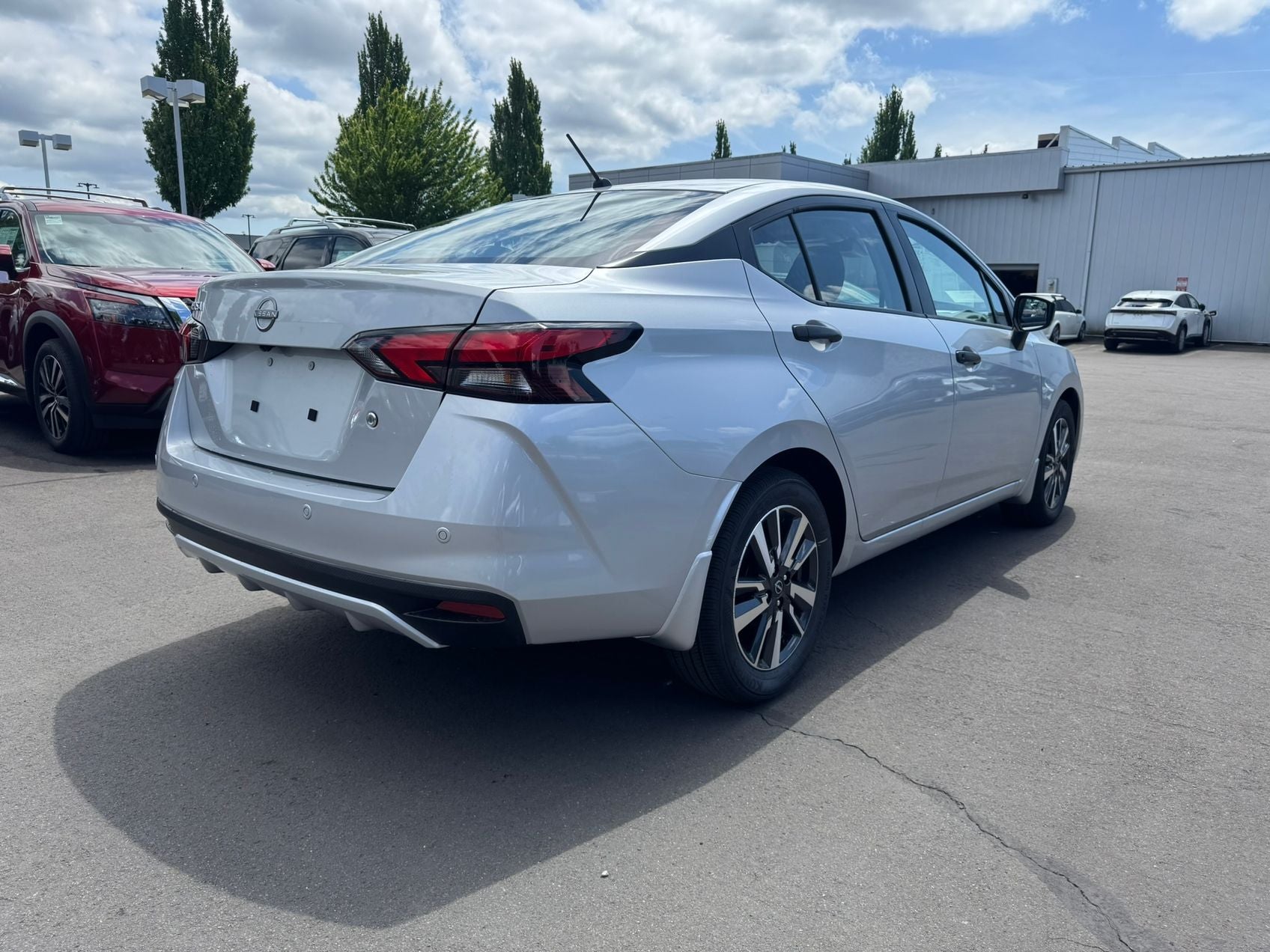 2025 Nissan Versa 1.6 S