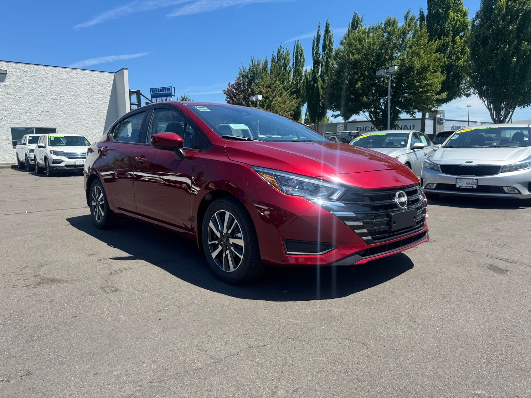 2025 Nissan Versa 1.6 SV