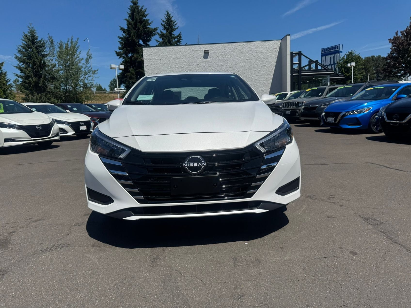 2025 Nissan Versa 1.6 SV