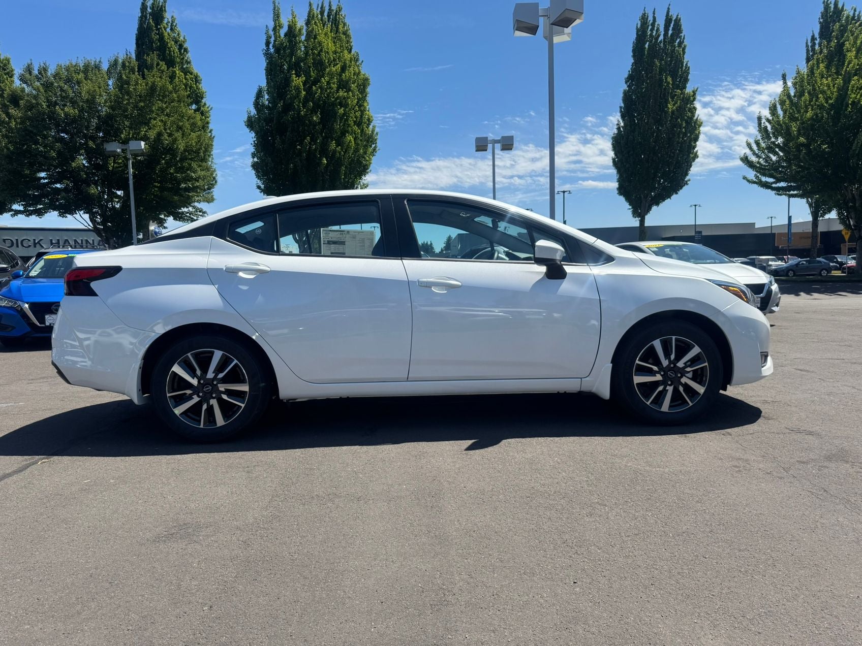 2025 Nissan Versa 1.6 SV