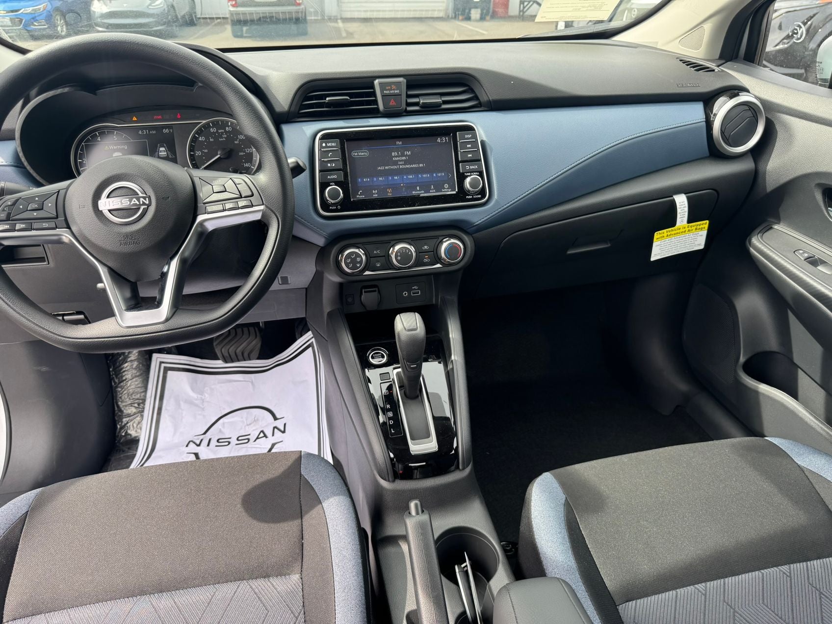 2025 Nissan Versa 1.6 SV