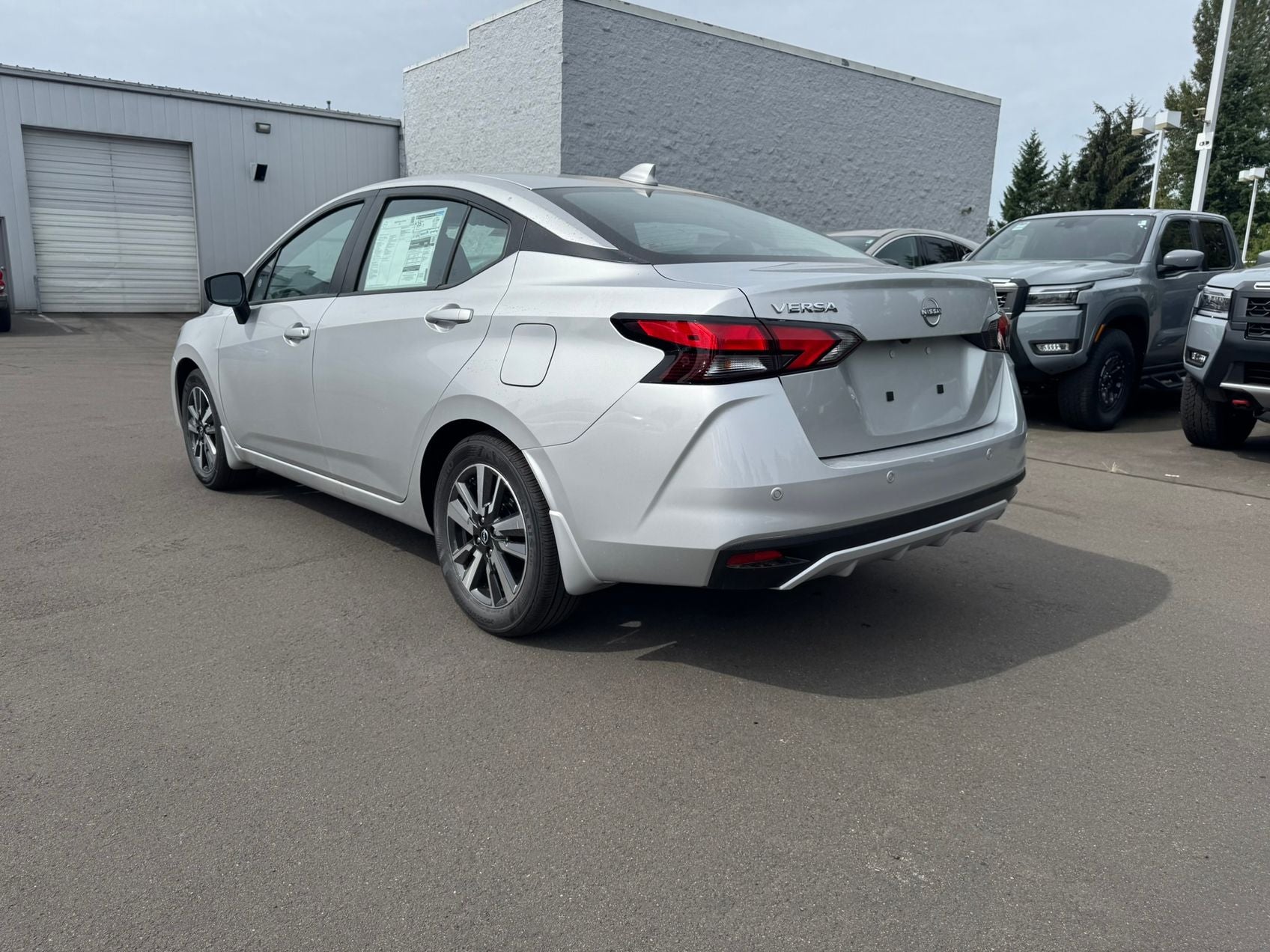 2025 Nissan Versa 1.6 SV