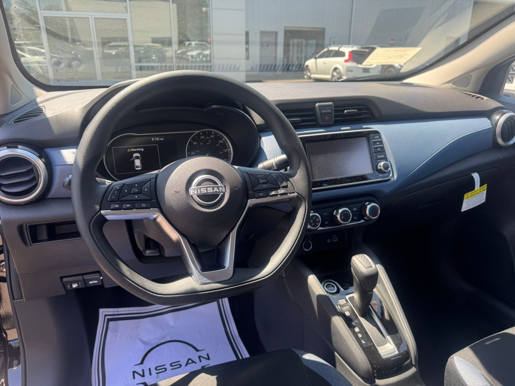 2025 Nissan Versa 1.6 SV LEATHER, HEATED SEATS