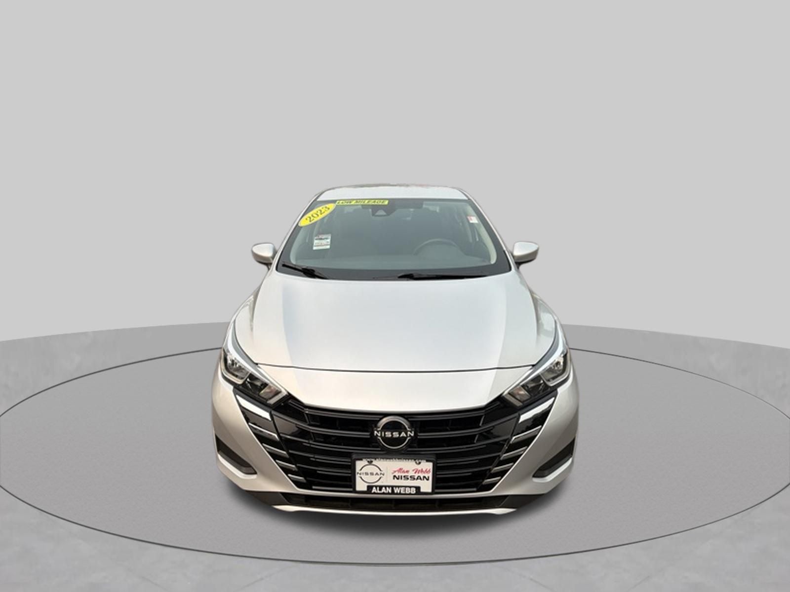 2023 Nissan Versa 1.6 SV