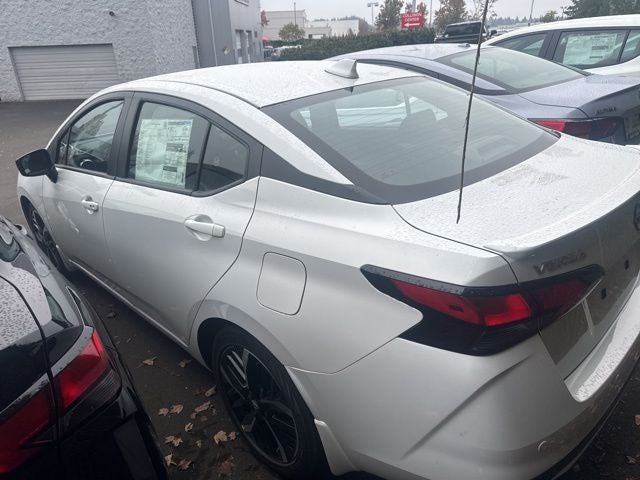 2025 Nissan Versa 1.6 SR