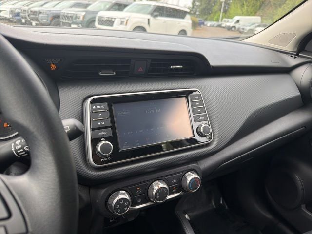 2024 Nissan Kicks S