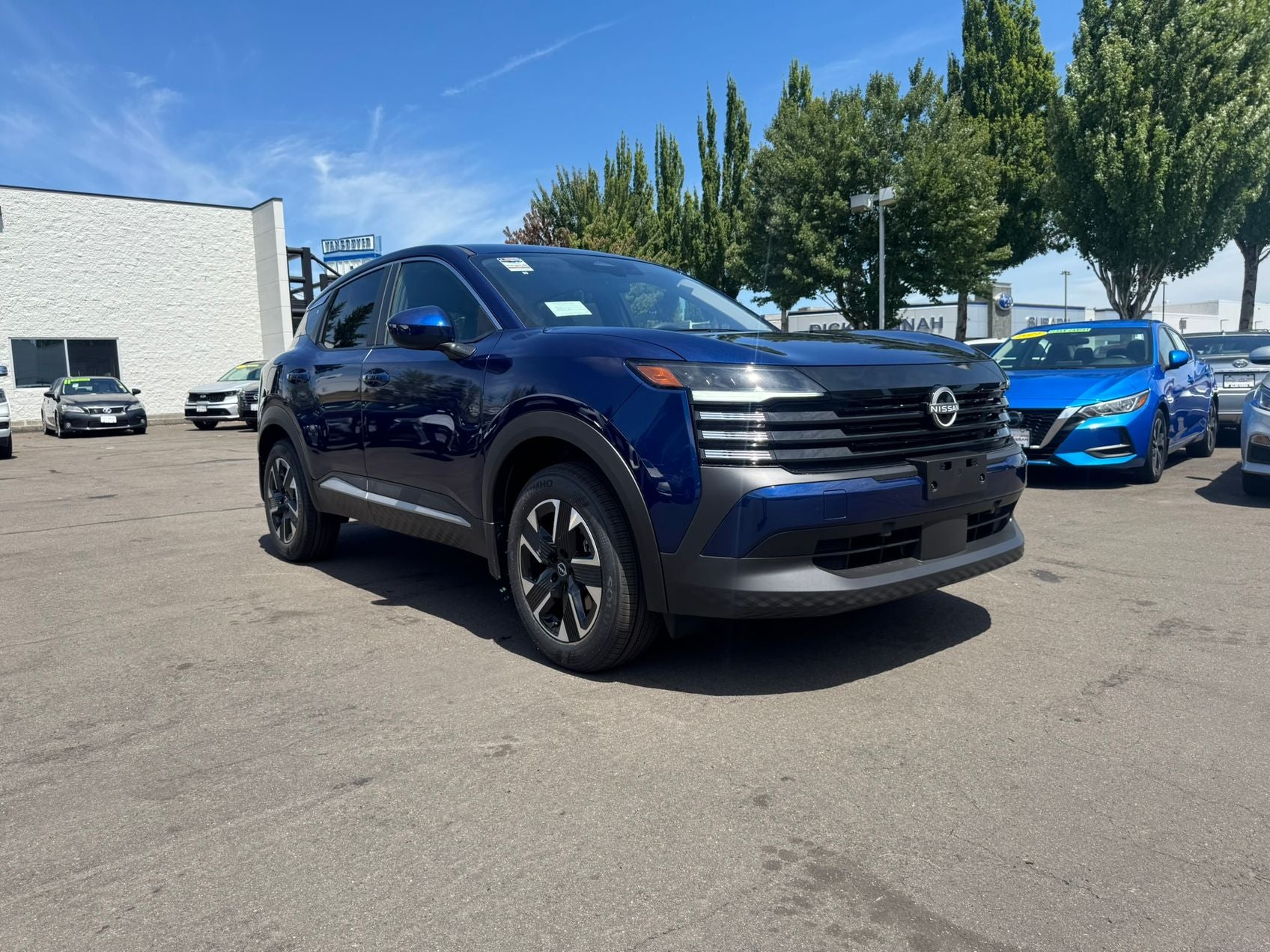 2025 Nissan Kicks SV