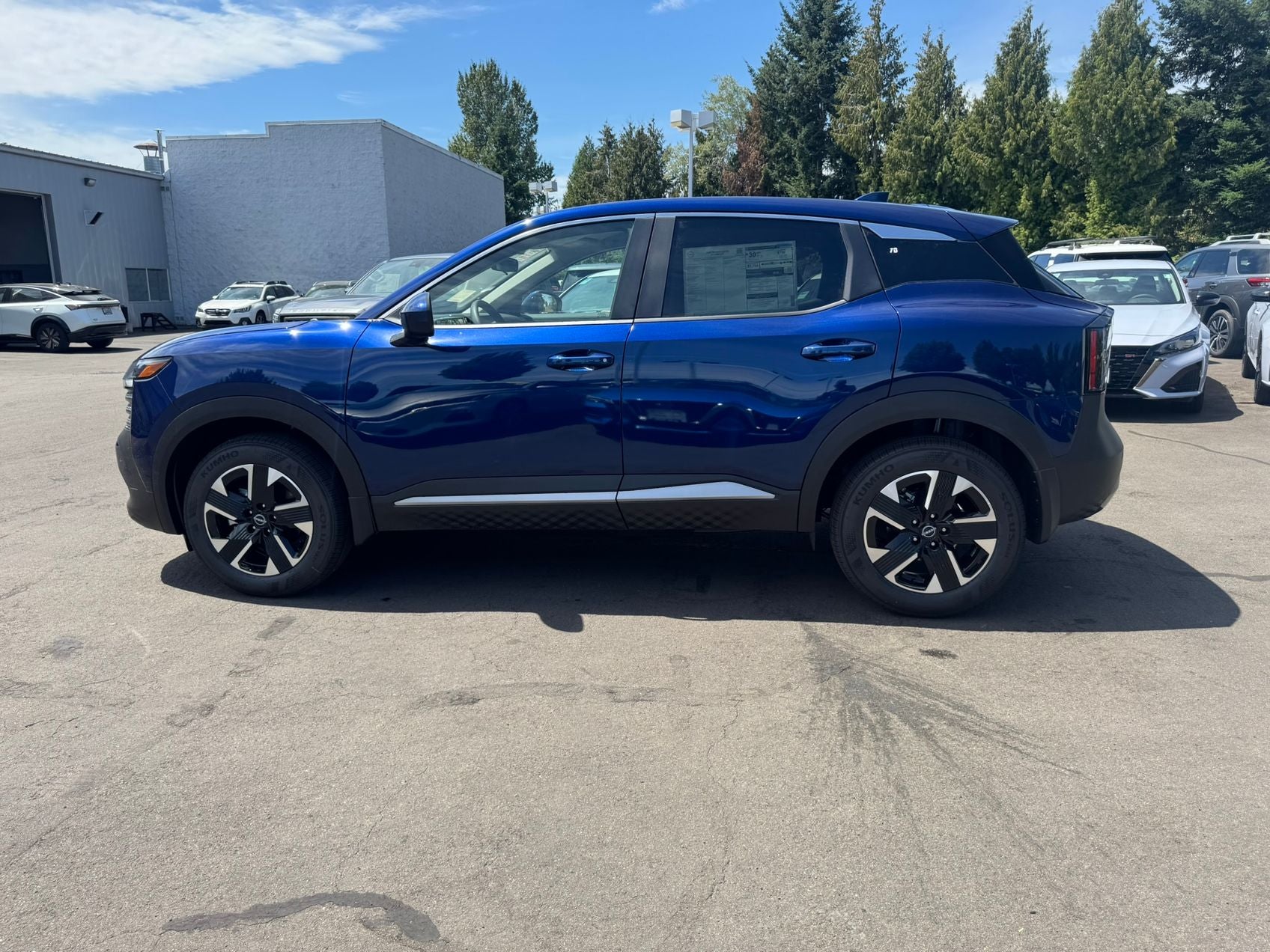 2025 Nissan Kicks SV