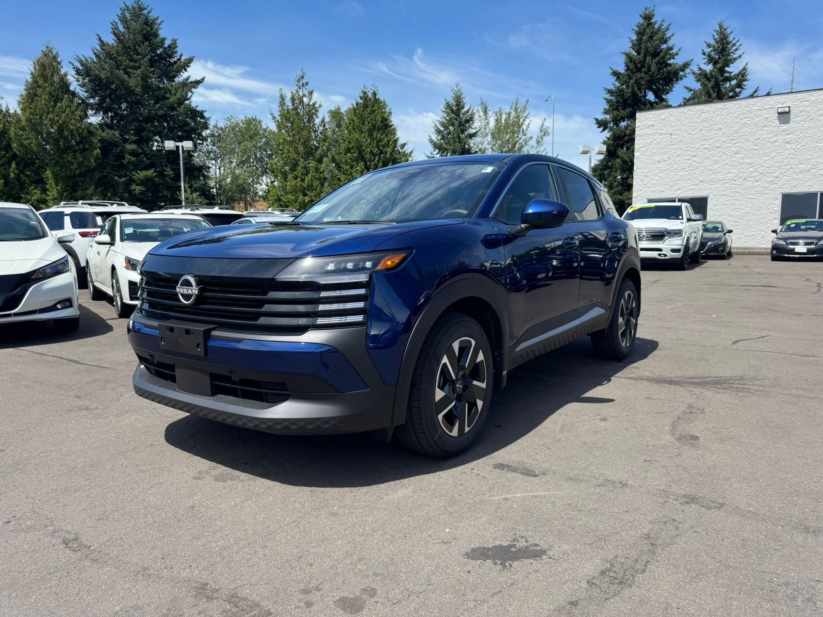 2025 Nissan Kicks SV