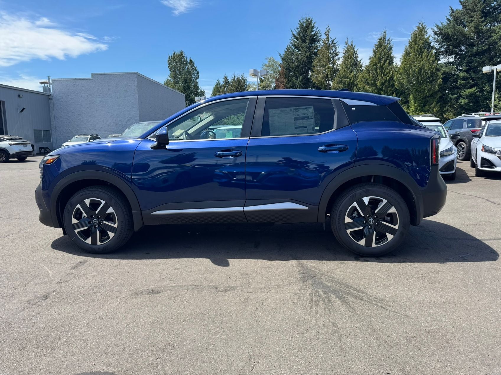 2025 Nissan Kicks SV