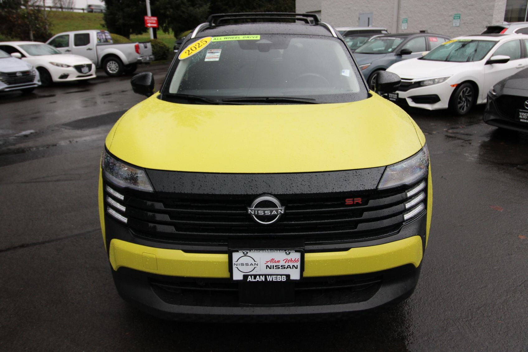 2025 Nissan Kicks SR