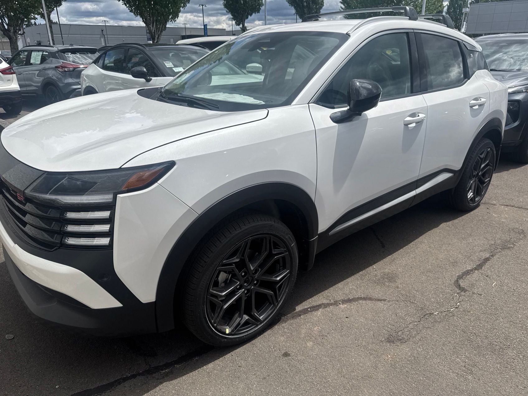 2026 Nissan Kicks SR