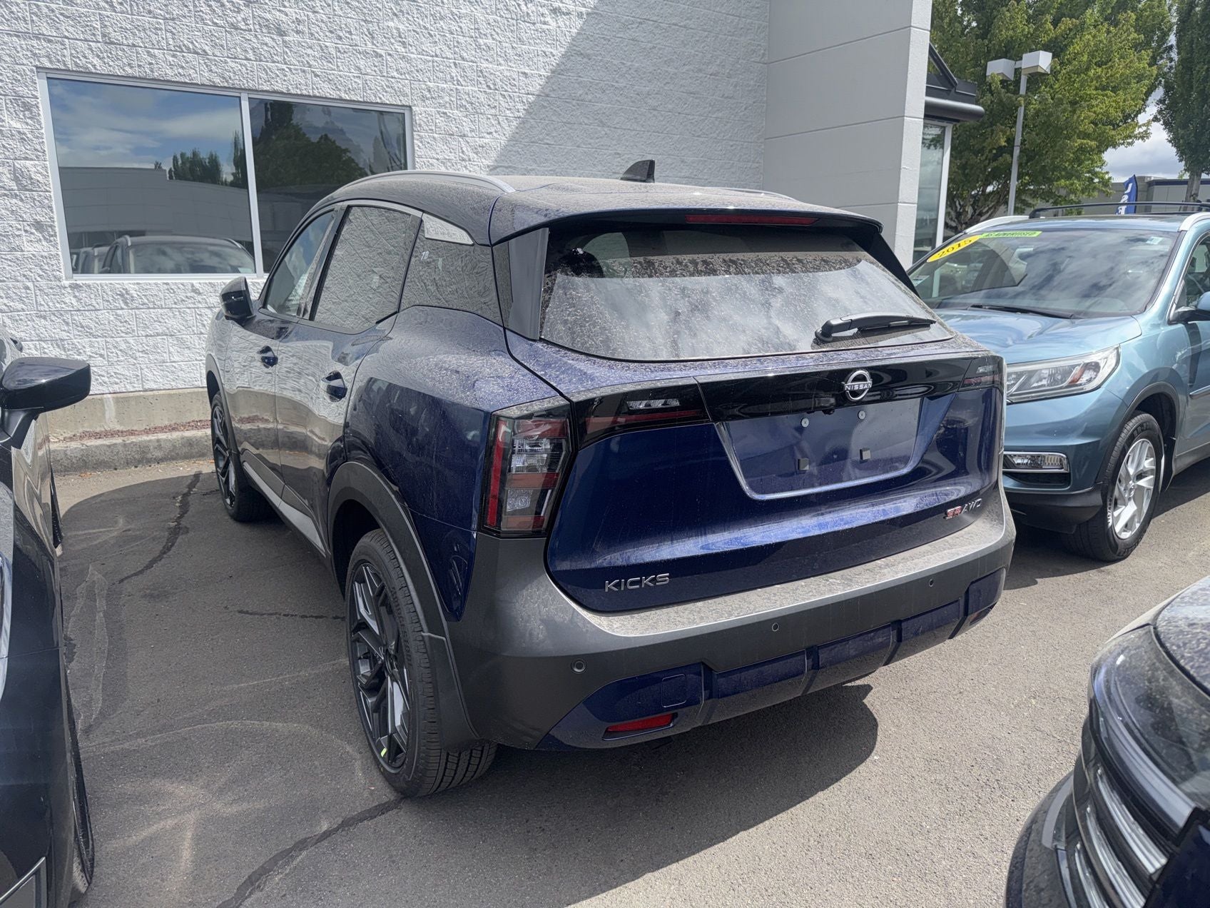 2026 Nissan Kicks SR
