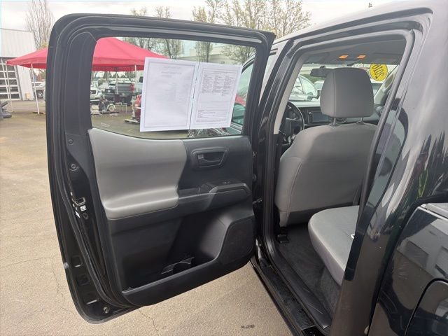 2016 Toyota Tacoma SR V6