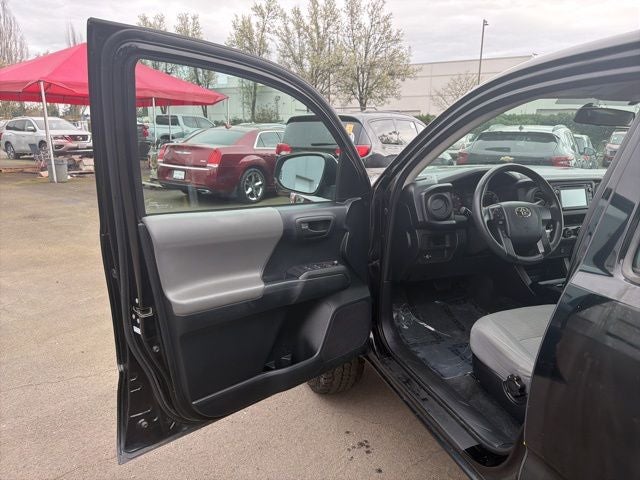 2016 Toyota Tacoma SR V6