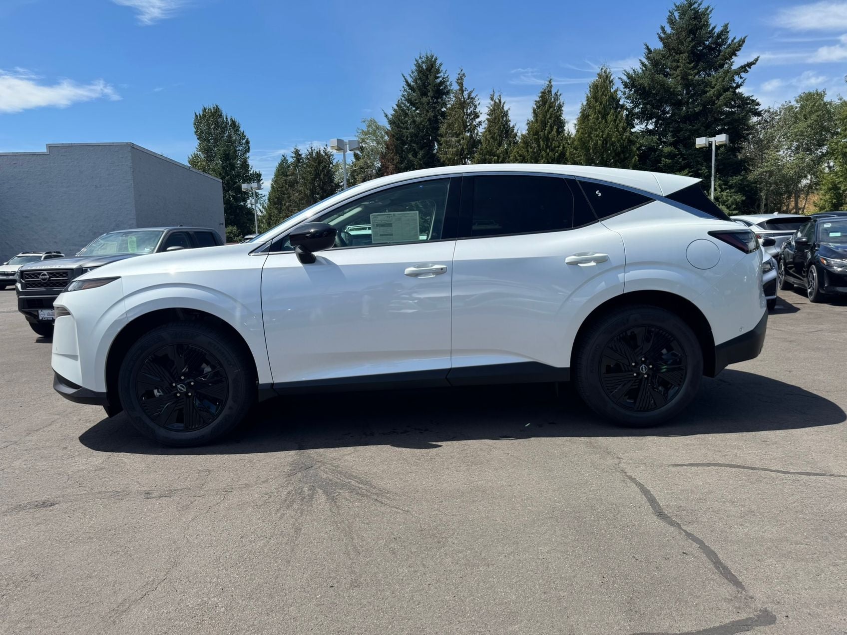 2025 Nissan Murano SV