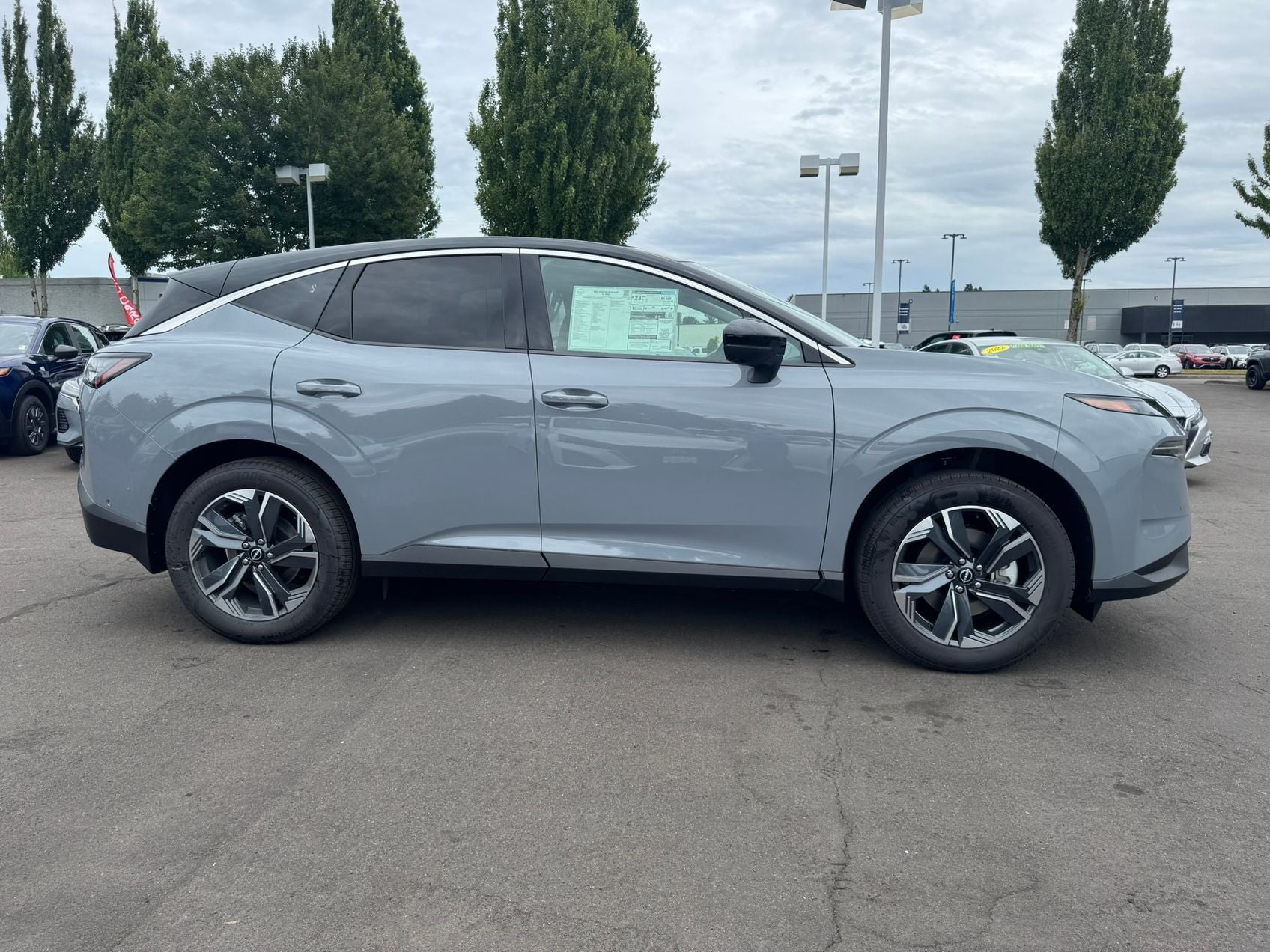 2025 Nissan Murano SL