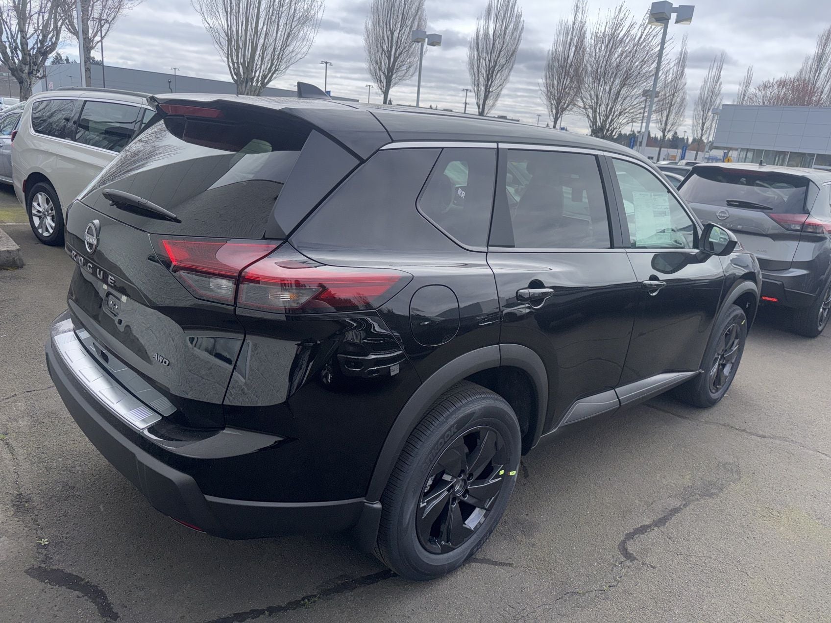 2026 Nissan Rogue SV