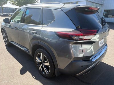 2022 Nissan Rogue SL