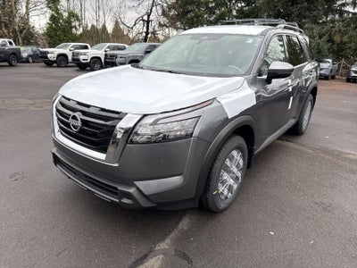 2025 Nissan Pathfinder SV