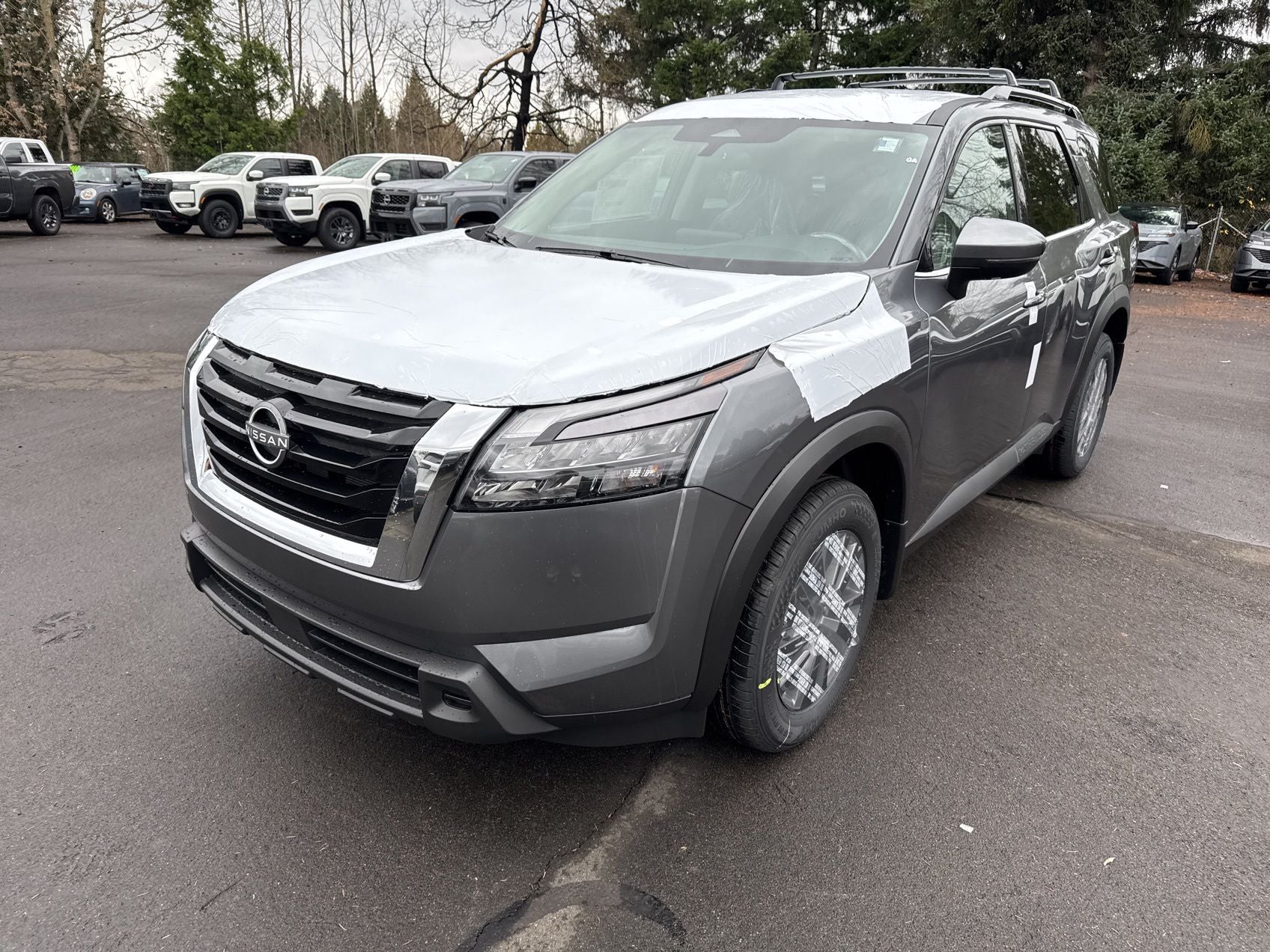 2025 Nissan Pathfinder SV