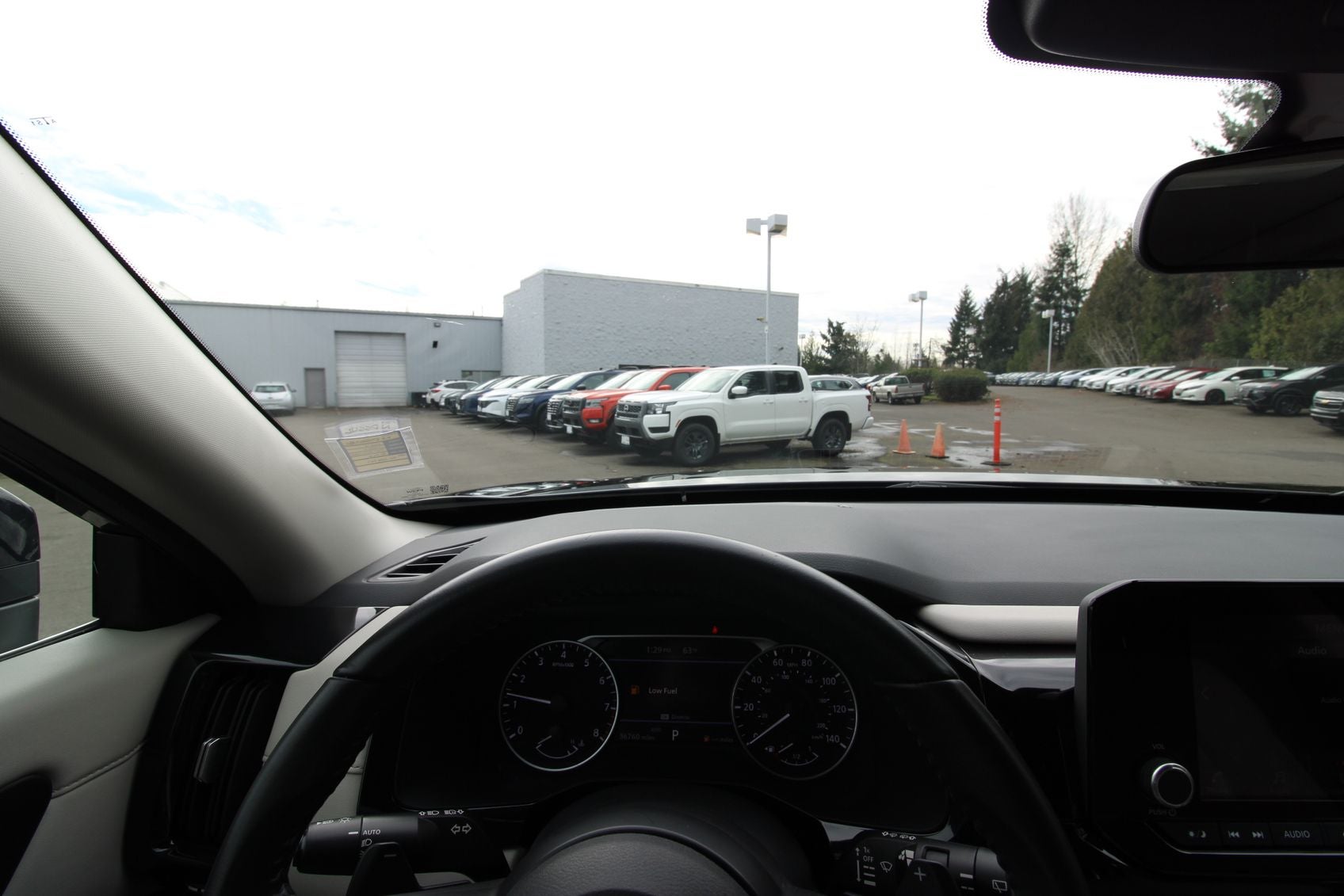 2024 Nissan Pathfinder SV