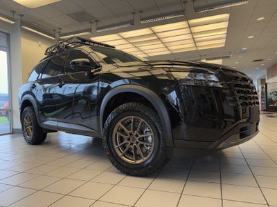 2026 Nissan Pathfinder SL "2" Lift 31" Tires 18" Wheels, Tint , Basket