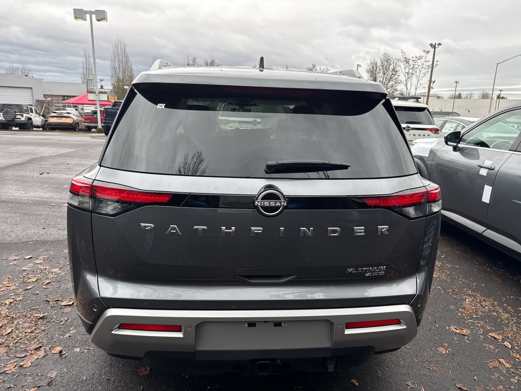 2025 Nissan Pathfinder Platinum