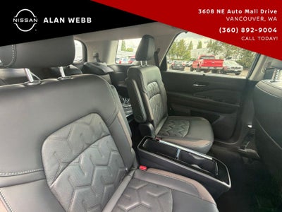 2026 Nissan Pathfinder Platinum