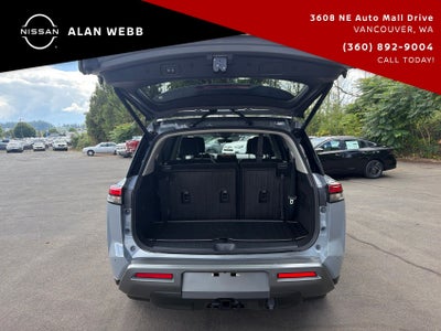 2026 Nissan Pathfinder Platinum