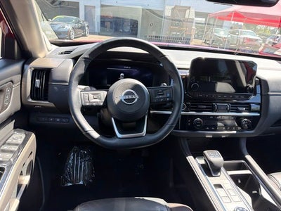 2024 Nissan Pathfinder Platinum