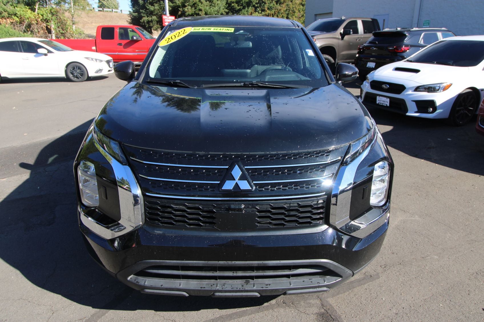 2022 Mitsubishi Outlander ES